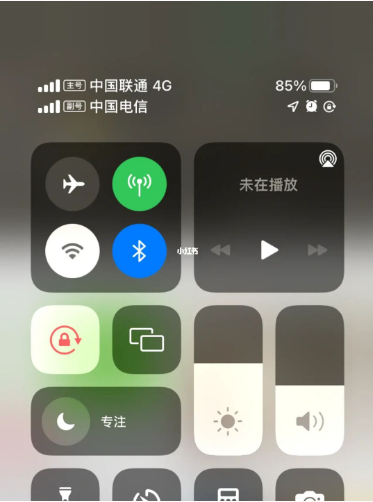 山阳苹果手机维修分享iPhone双卡信号解决办法 
